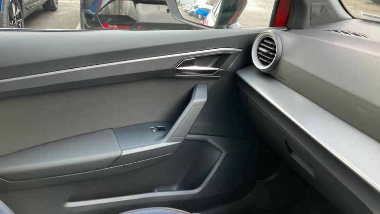 SEAT Arona 1.0 TSI 115 FR Black Edition 5dr Petrol Hatchback